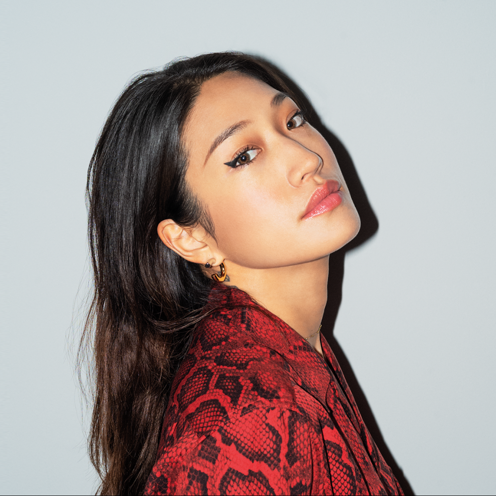 Peggy gou like nanana. Peggy Gou. Peggy Gou рост. Пегги гоу Википедия. Peggy Gou Han Jan.